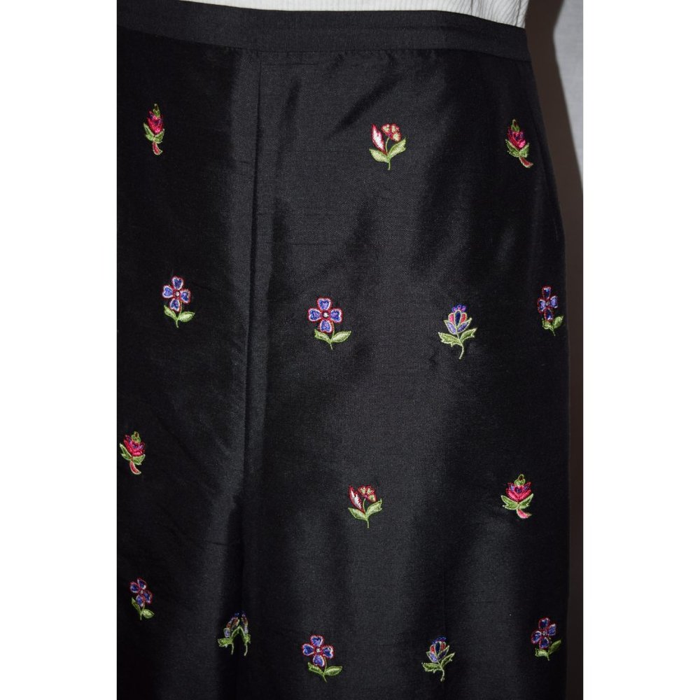 NWOT Talbots Black Embroidered Silk Pants size 16 - Picture 3 of 6
